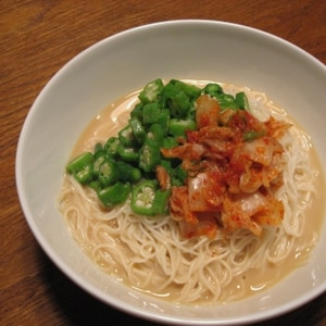 ソーメンに飽きたらこの味！豆乳うまダレソーメン